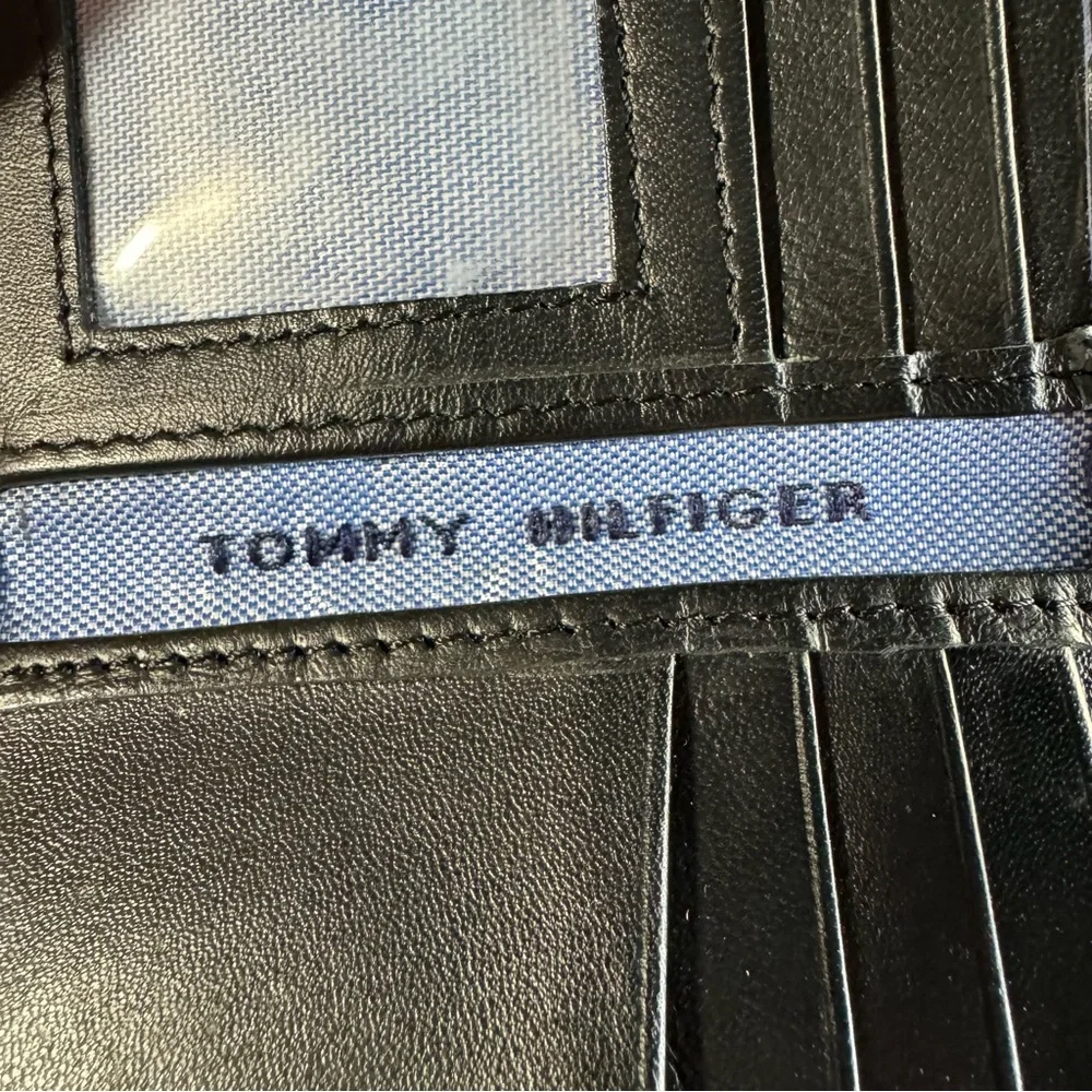 Tommy Hilfiger small tommy